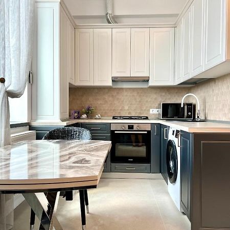 Furtuntec Apartment Tecuci Luaran gambar